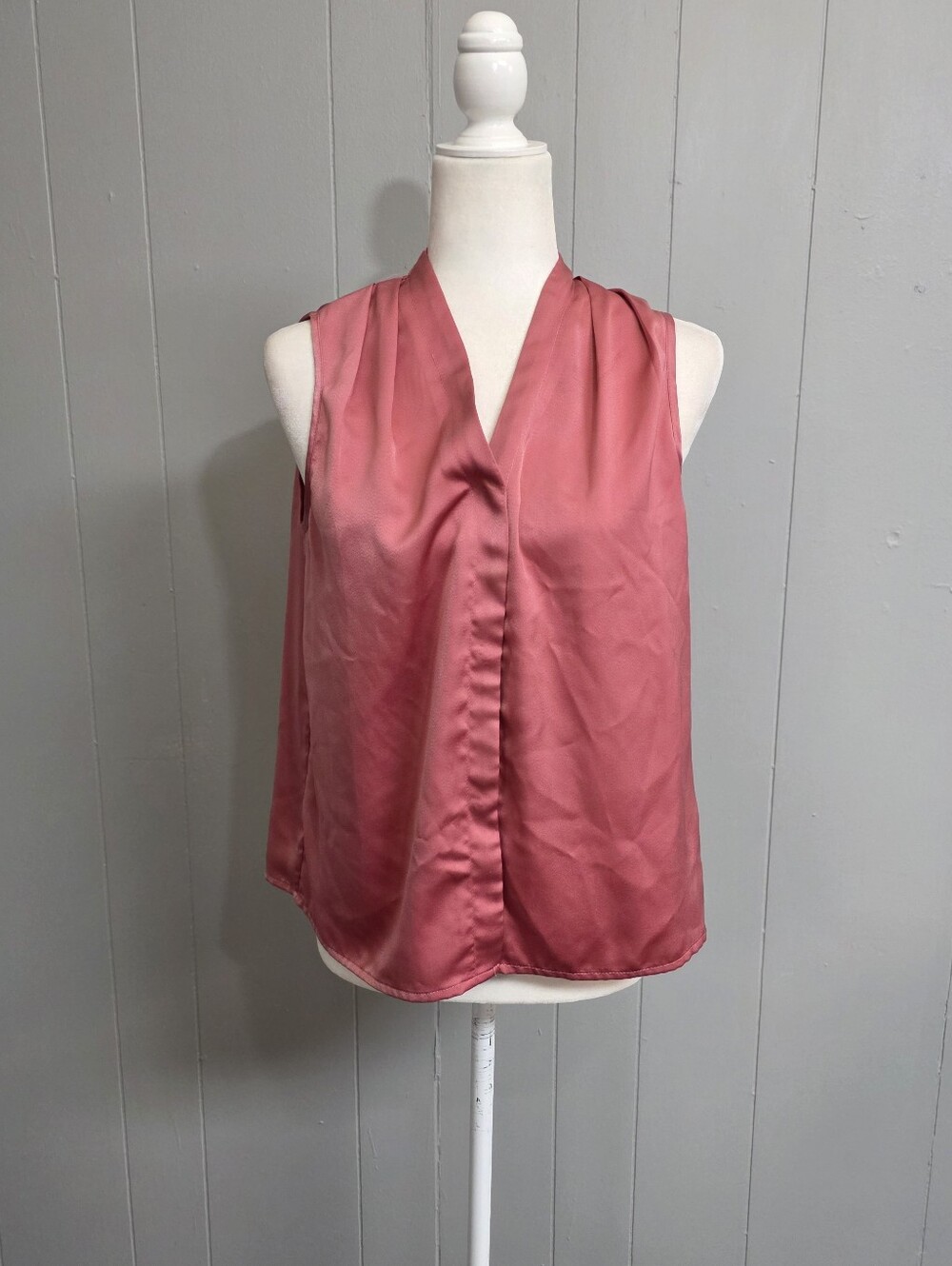 Shein Sleeveless Rose V Neck Blouse Size M